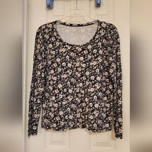 White Stag Black and Cream Floral Long Sleeve Top